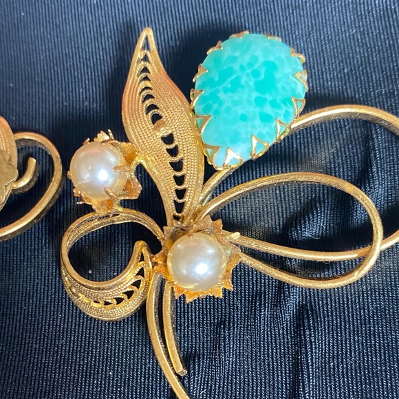 west Germany Jewelry - Elegant Gold and Turquoise Brooch